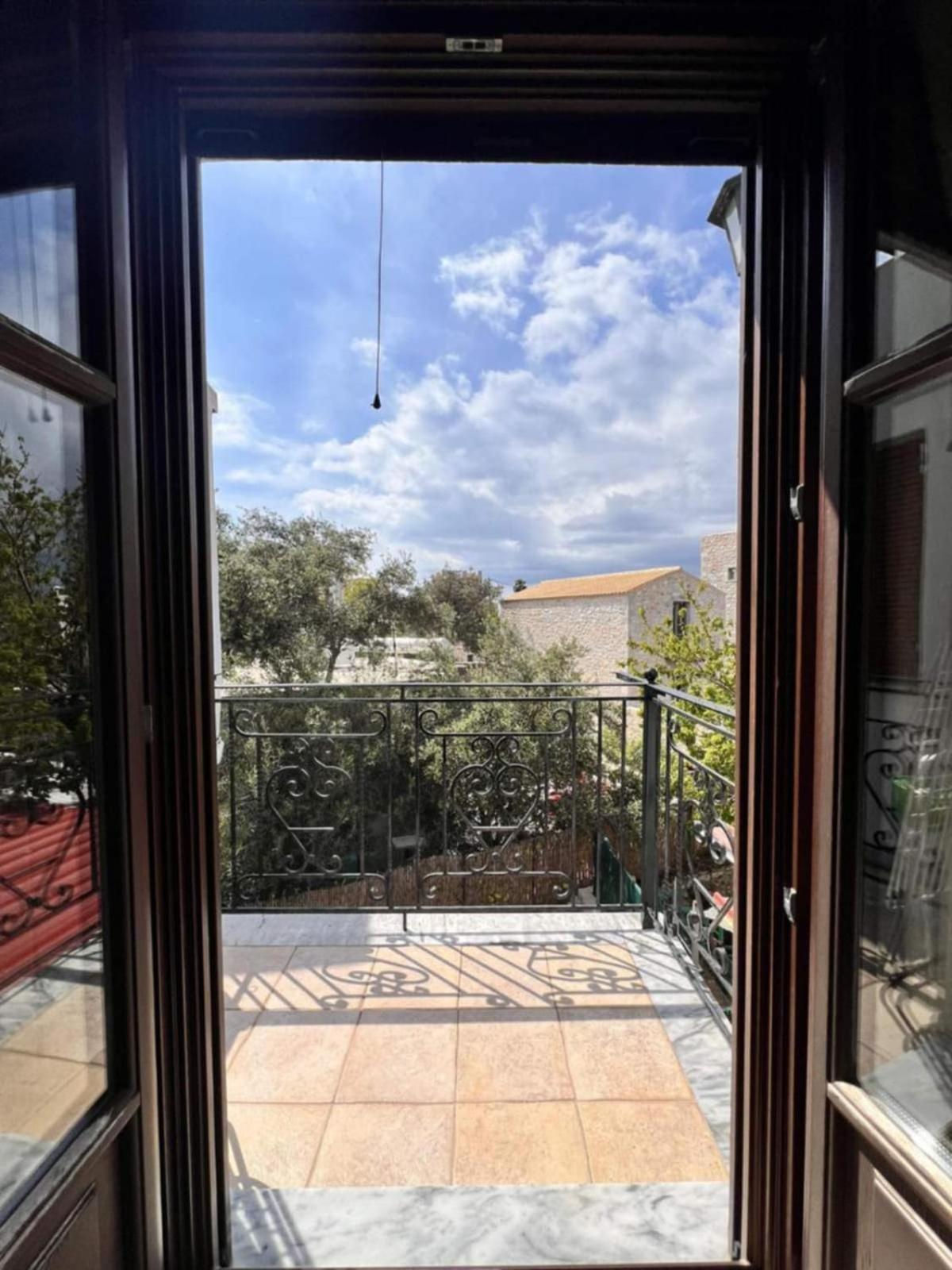 Sophia Areopoli Guesthouse Ngoại thất bức ảnh